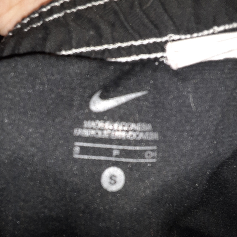 Clothes - Picture 2 of 2